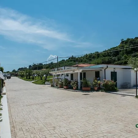 Miramare Village شقة فندقية